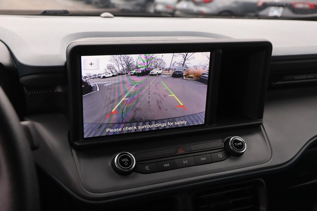 Ford Maverick Vehicle Image 15