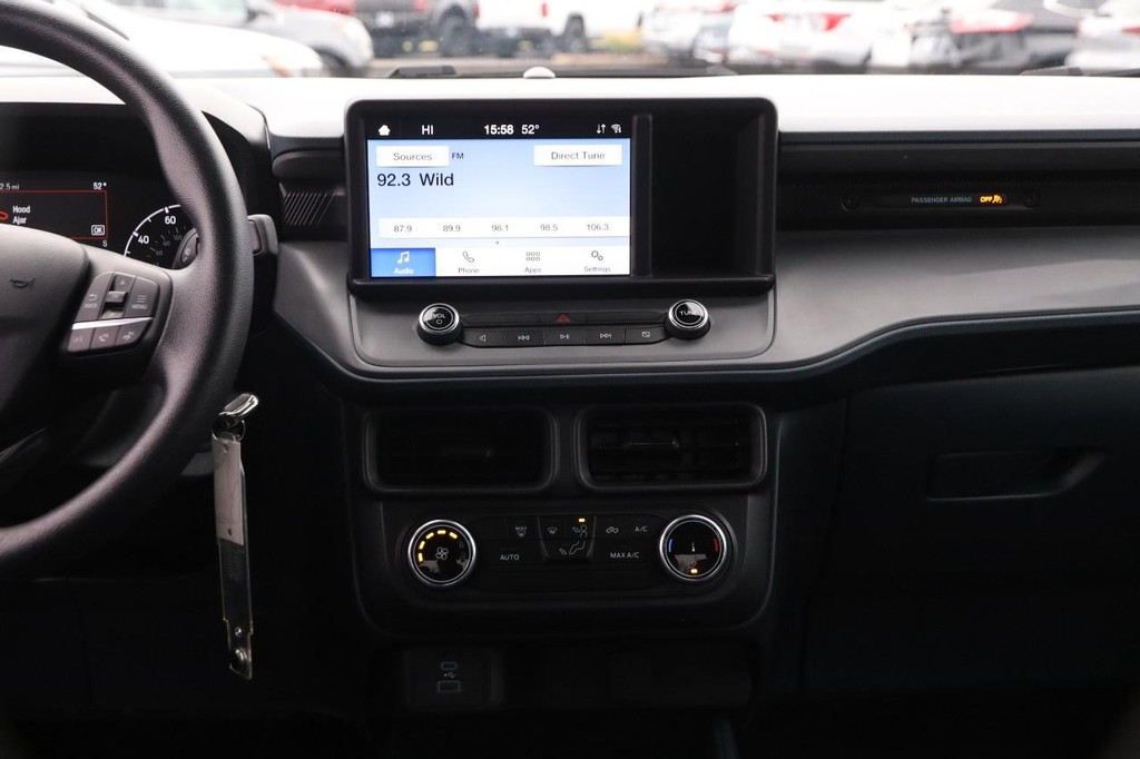 Ford Maverick Vehicle Image 21