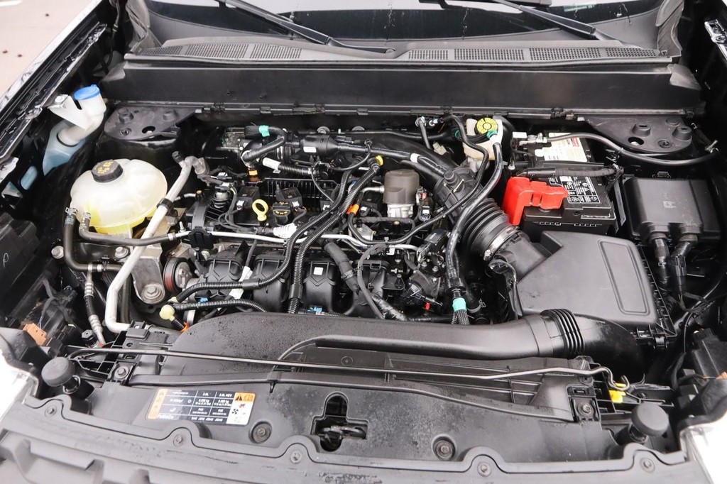 Ford Maverick Vehicle Image 24