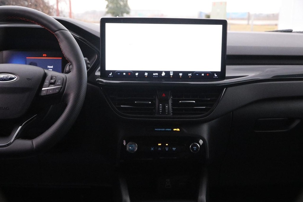 Ford Escape Vehicle Full-screen Gallery Image 22