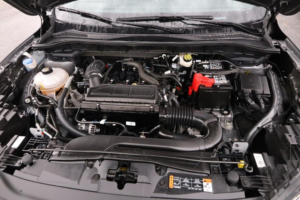 Ford Escape Vehicle Full-screen Gallery Image 25