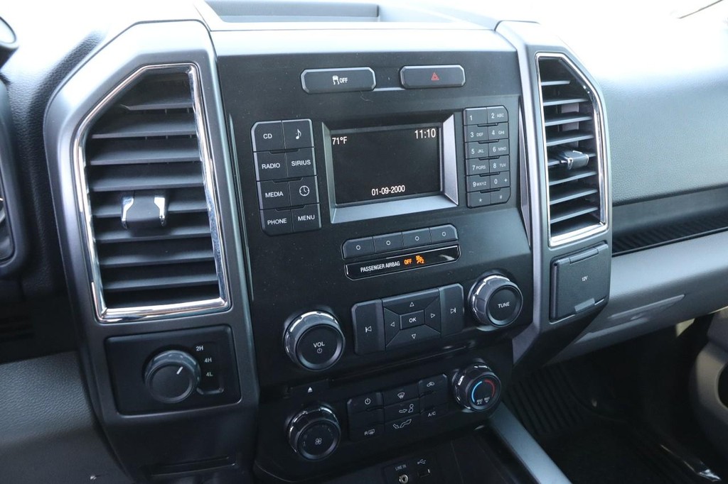 Ford F-150 Vehicle Full-screen Gallery Image 14