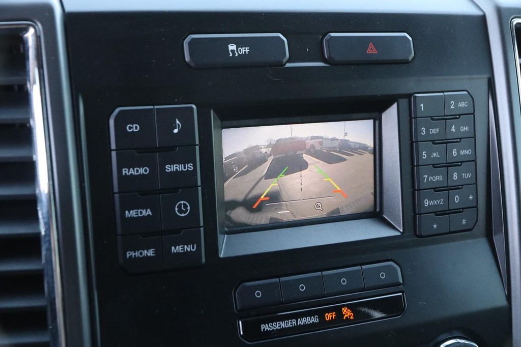 Ford F-150 Vehicle Full-screen Gallery Image 15