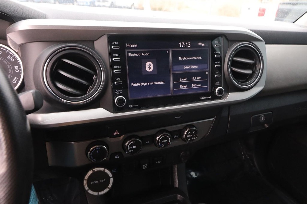 Toyota Tacoma 4WD Vehicle Image 14