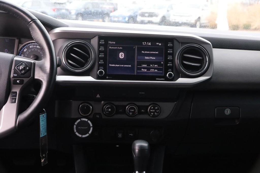 Toyota Tacoma 4WD Vehicle Image 23