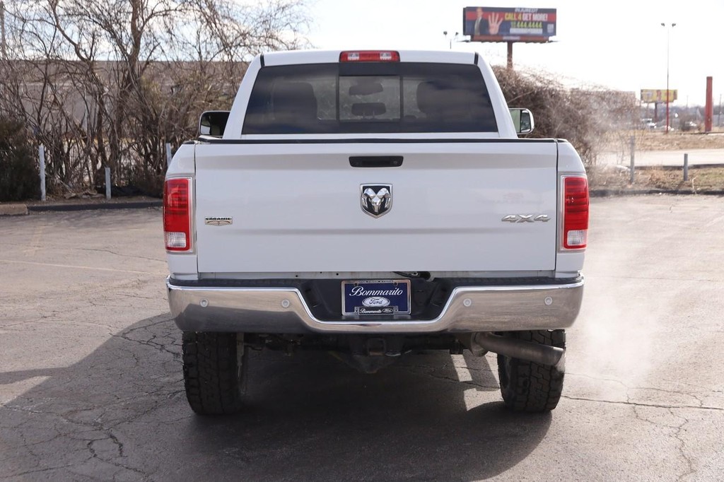 Ram 2500 Vehicle Full-screen Gallery Image 7