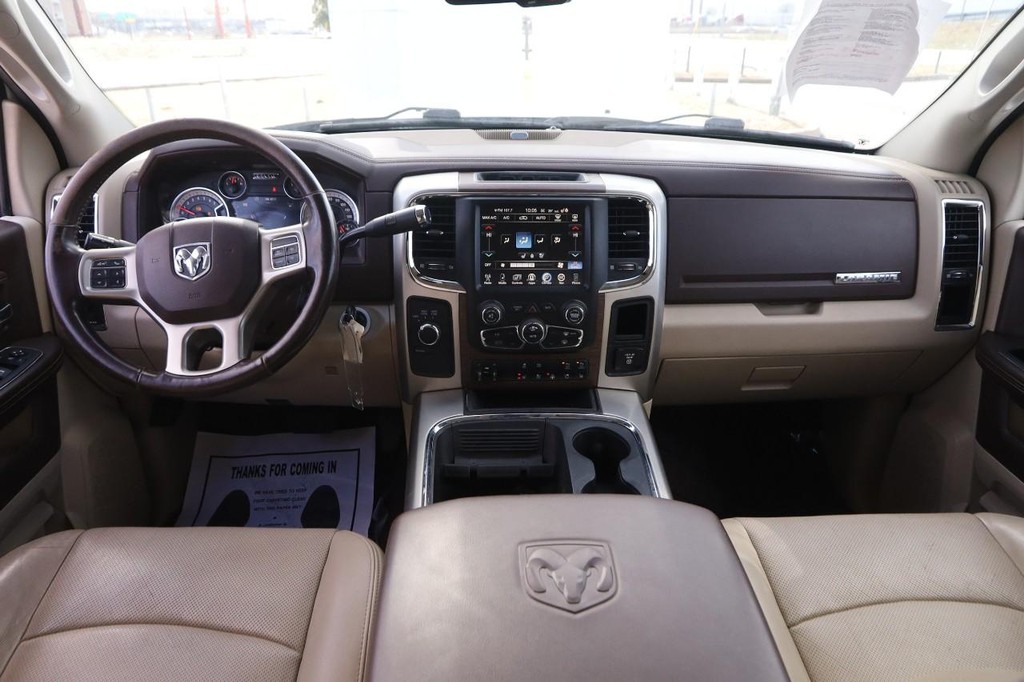 Ram 2500 Vehicle Full-screen Gallery Image 20