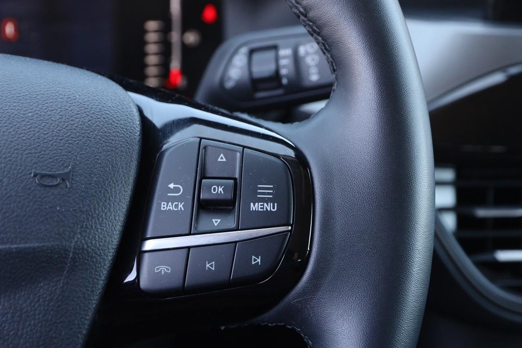 Ford Escape Vehicle Image 13