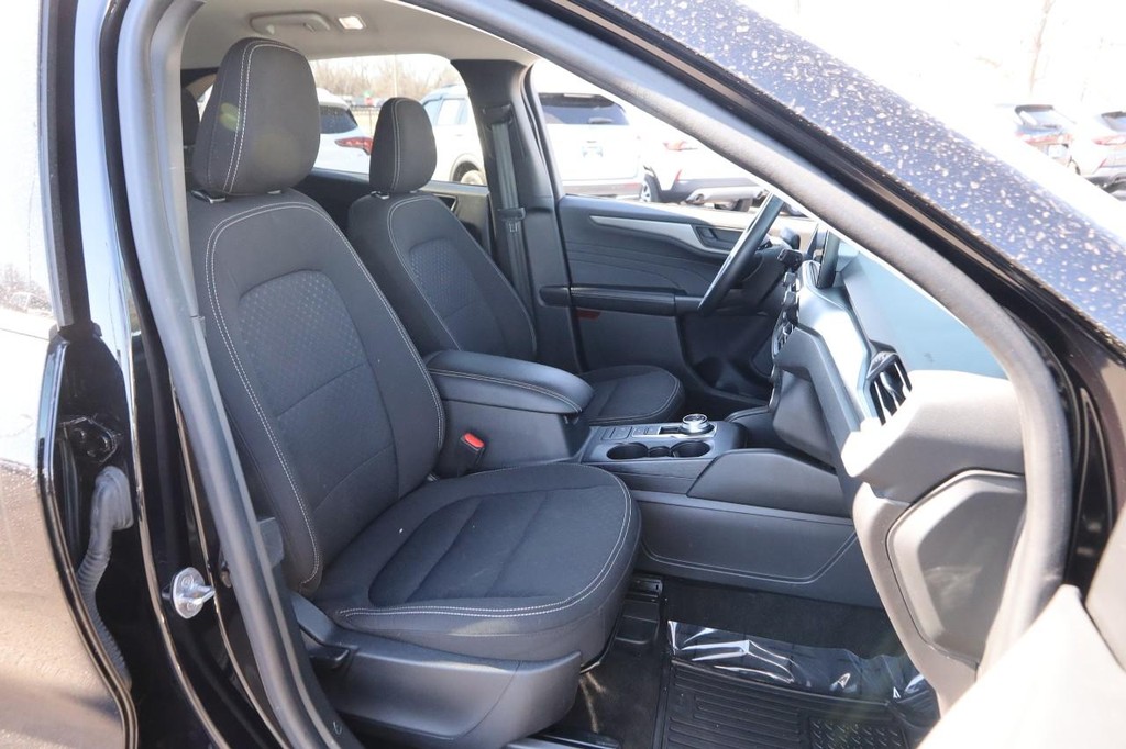 Ford Escape Vehicle Image 24