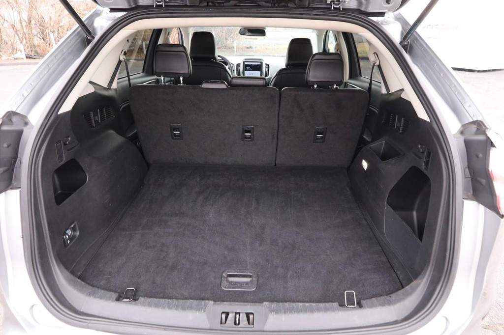 Ford Edge Vehicle Image 07