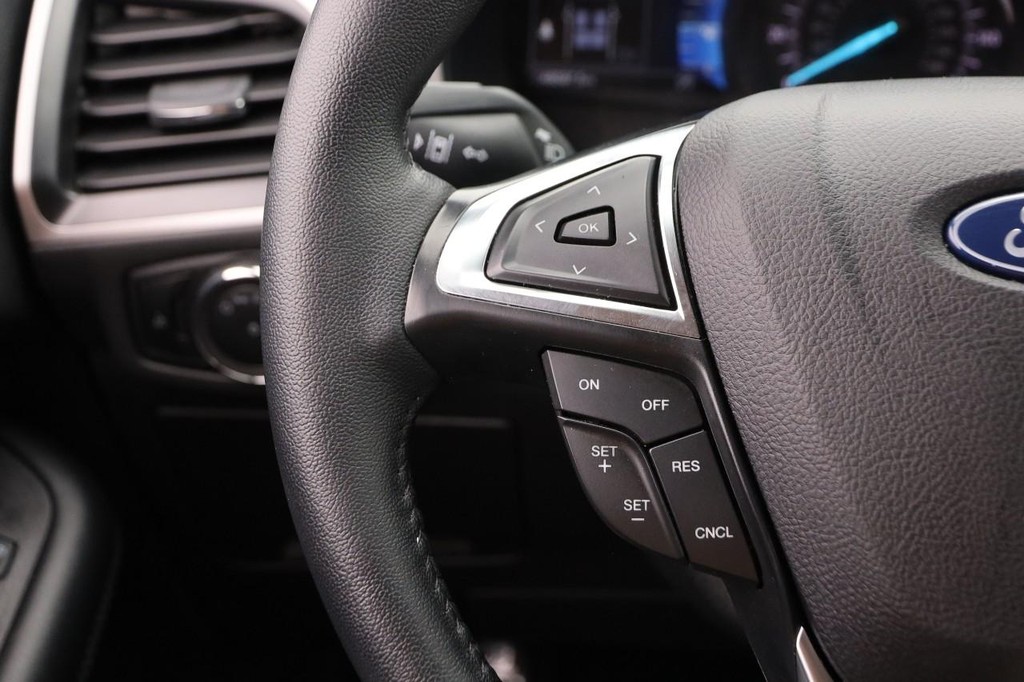 Ford Edge Vehicle Image 11