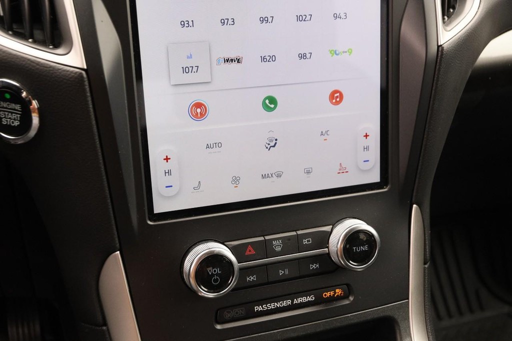 Ford Edge Vehicle Image 17