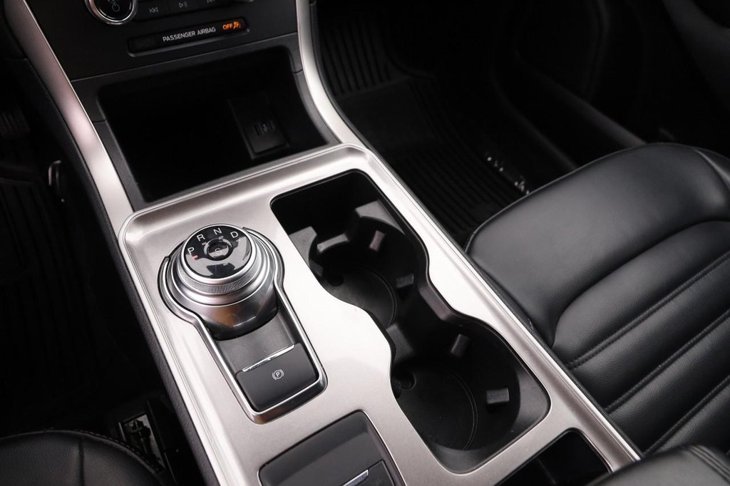 Ford Edge Vehicle Image 18