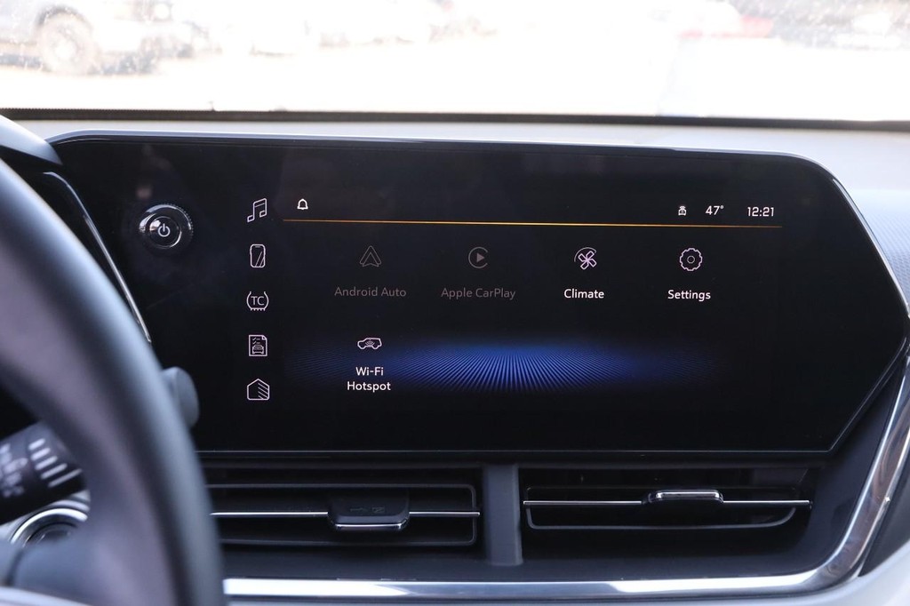 Chevrolet Trax Vehicle Full-screen Gallery Image 16