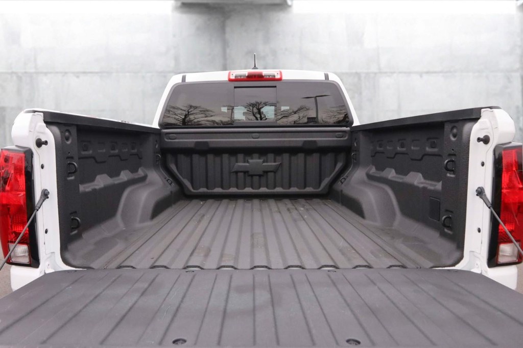 Chevrolet Colorado Vehicle Full-screen Gallery Image 07