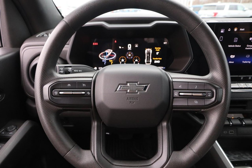 Chevrolet Colorado Vehicle Full-screen Gallery Image 10