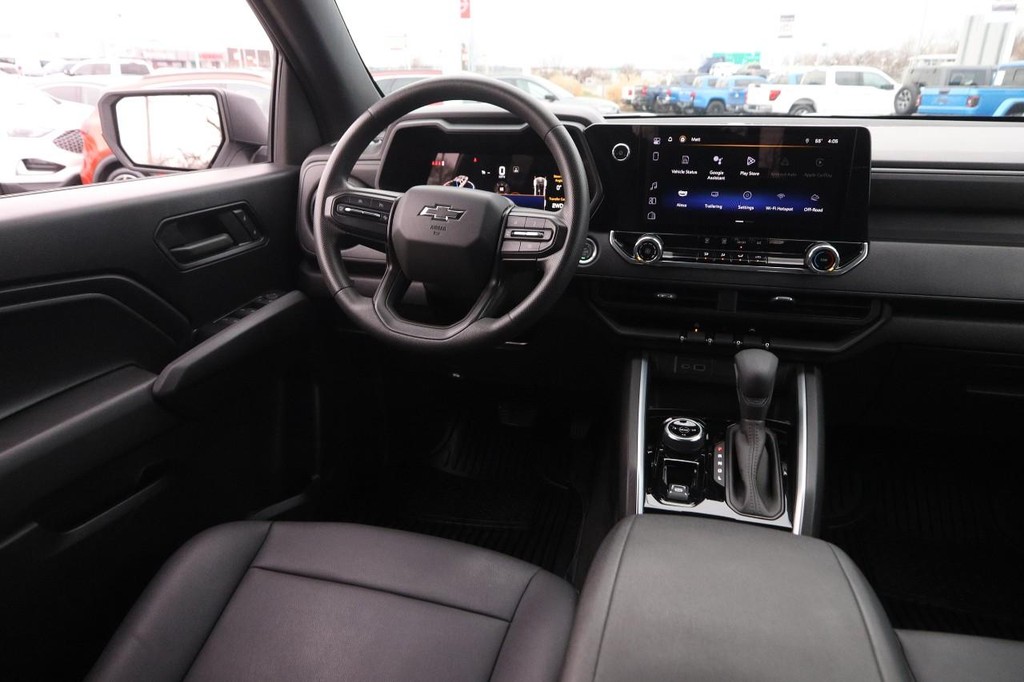 Chevrolet Colorado Vehicle Full-screen Gallery Image 22