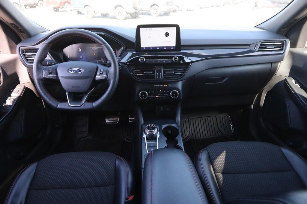 Ford Escape Vehicle Full-screen Gallery Image 21