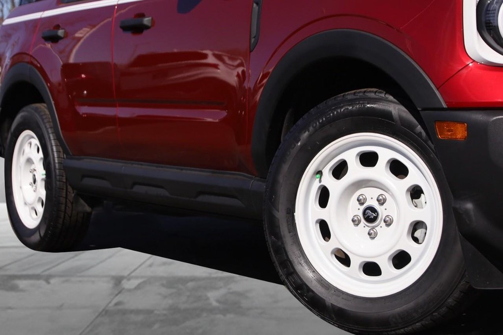 Ford Bronco Sport Vehicle Image 03