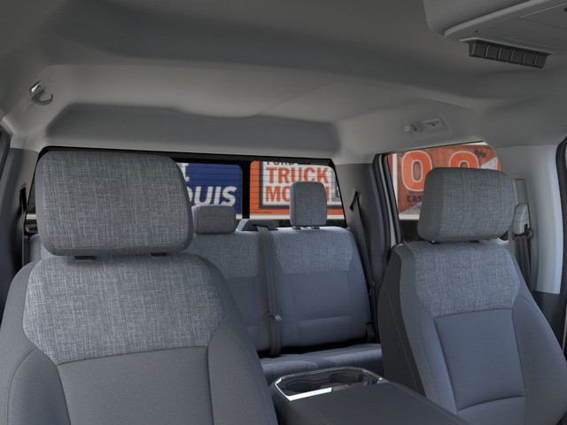 Ford Super Duty F-350 SRW Vehicle Image 22