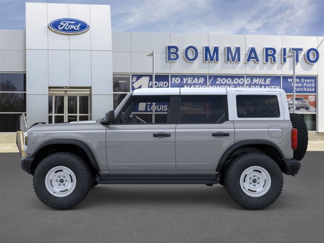 Ford Bronco Vehicle Image 03