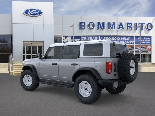 Ford Bronco Vehicle Image 04