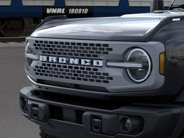 Ford Bronco Vehicle Image 19