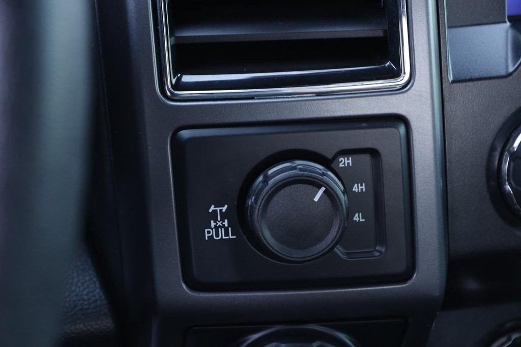 Ford F-150 Vehicle Image 14