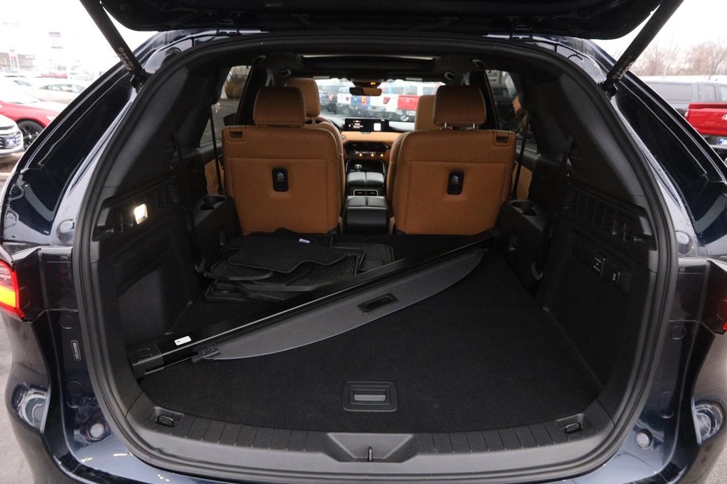 Mazda CX-90 Vehicle Image 07