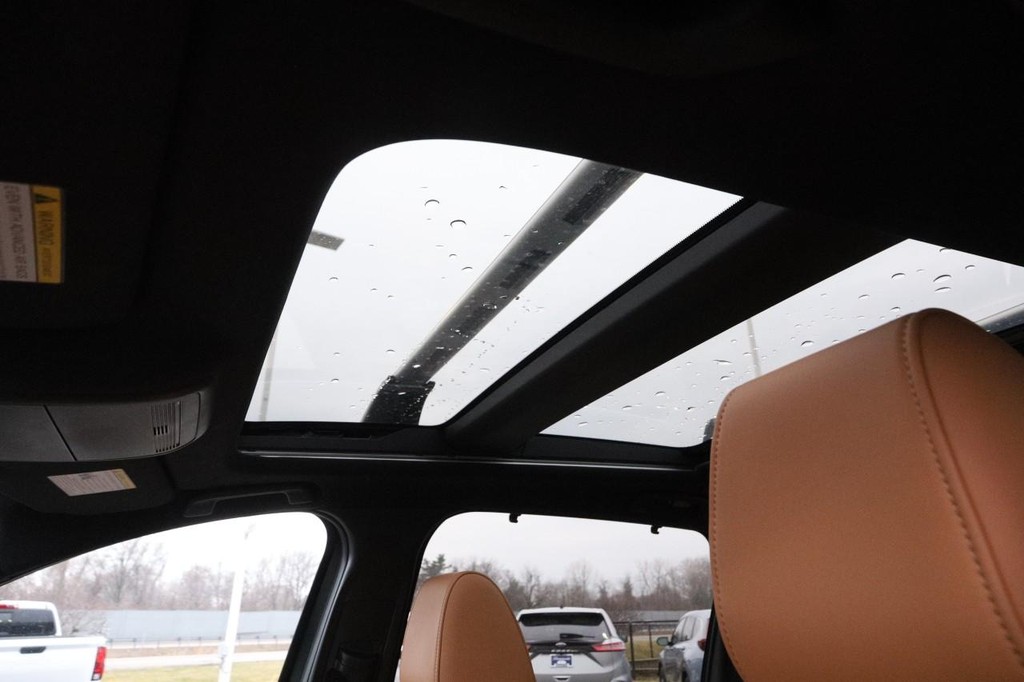 Mazda CX-90 Vehicle Image 09