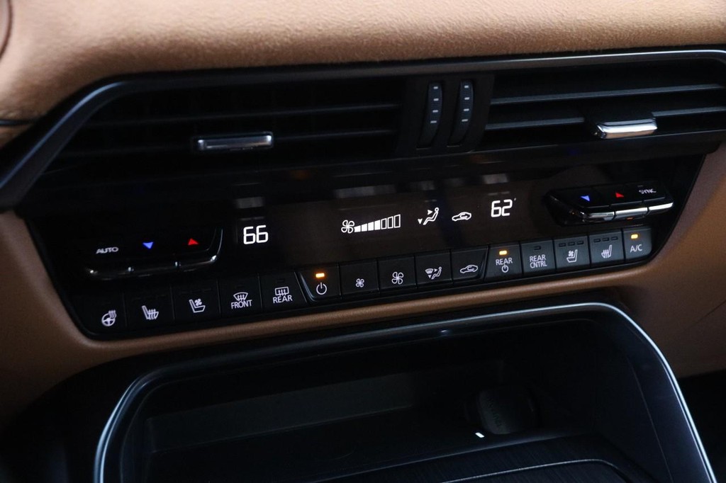 Mazda CX-90 Vehicle Image 19