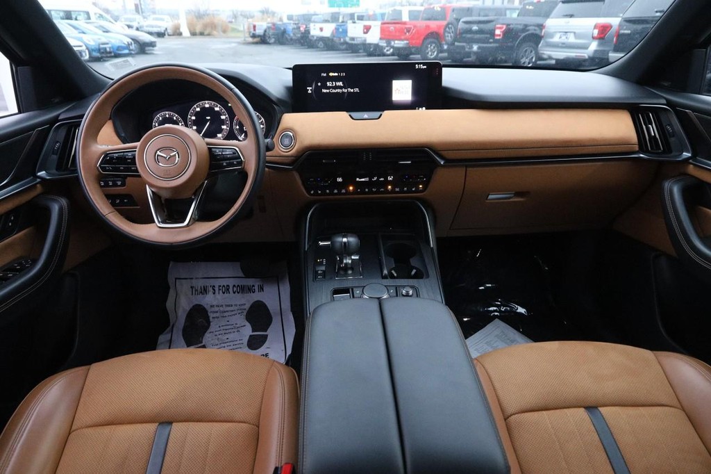 Mazda CX-90 Vehicle Image 24