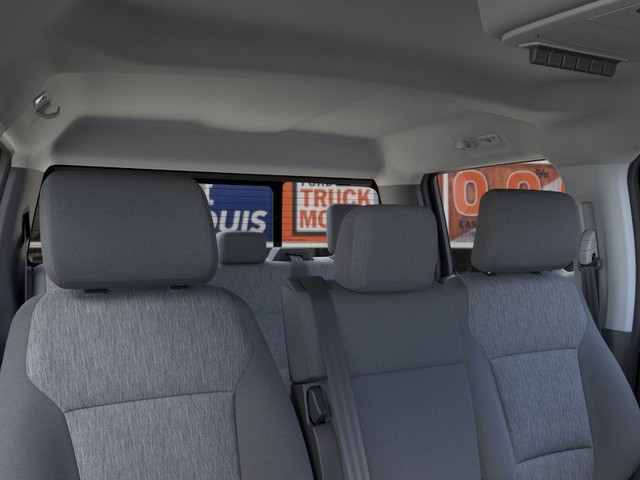 Ford Super Duty F-250 SRW Vehicle Full-screen Gallery Image 22