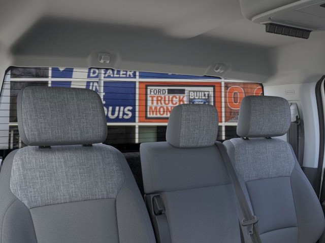 Ford Super Duty F-450 DRW Vehicle Image 22