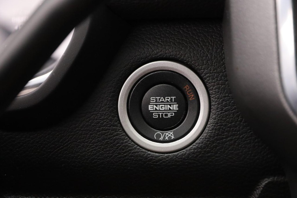 Ram 2500 Vehicle Image 16