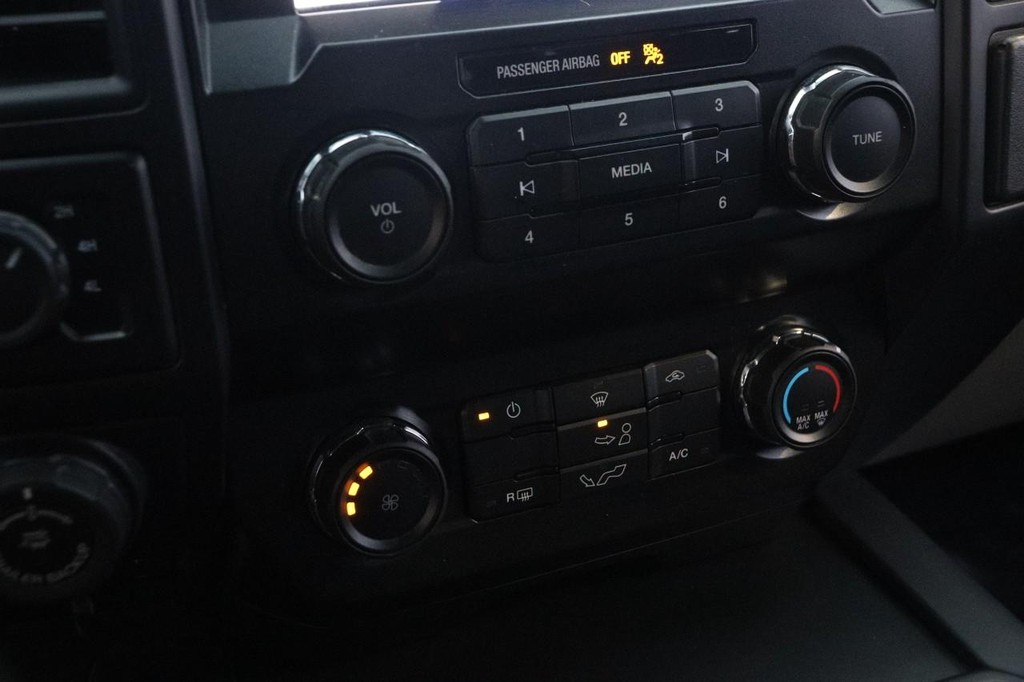 Ford F-150 Vehicle Image 18