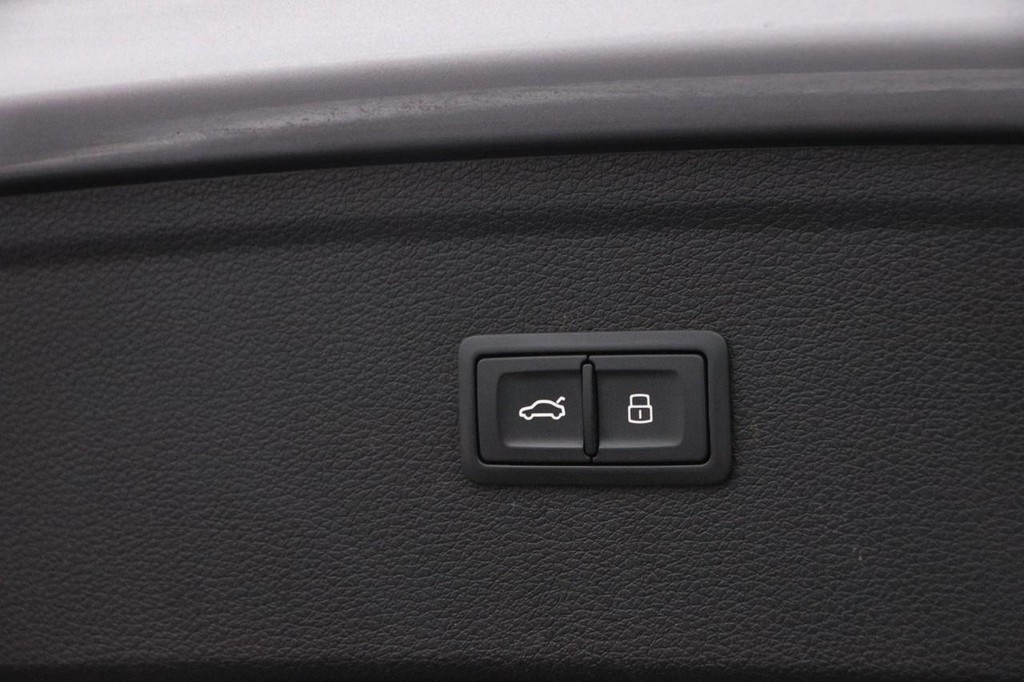 Audi Q5 Vehicle Image 08