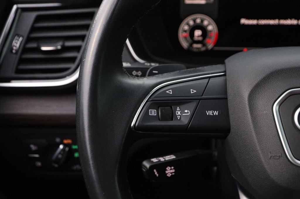 Audi Q5 Vehicle Image 13