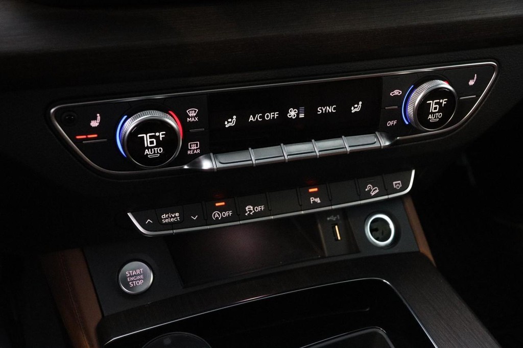 Audi Q5 Vehicle Image 19