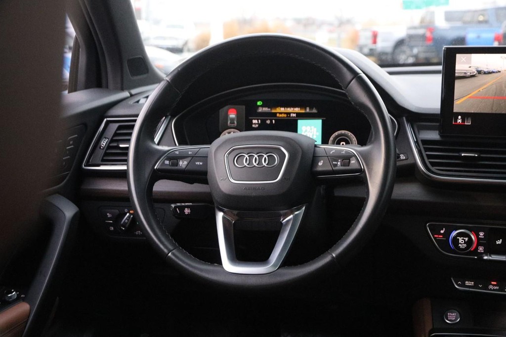 Audi Q5 Vehicle Image 24