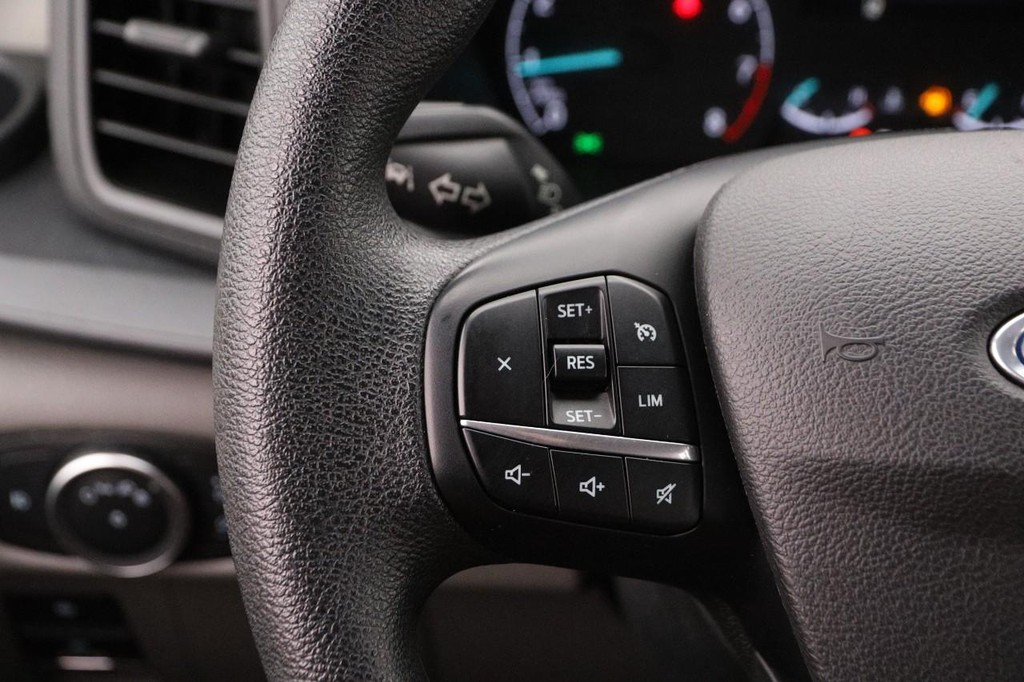 Ford Transit Passenger Wagon Vehicle Full-screen Gallery Image 10