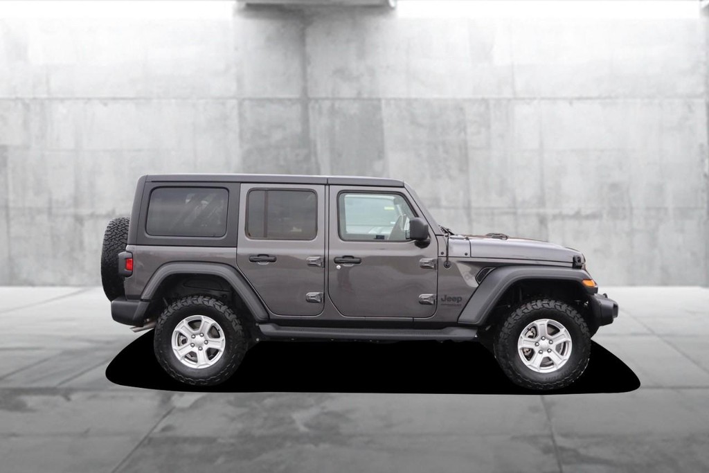 Jeep Wrangler Vehicle Image 05