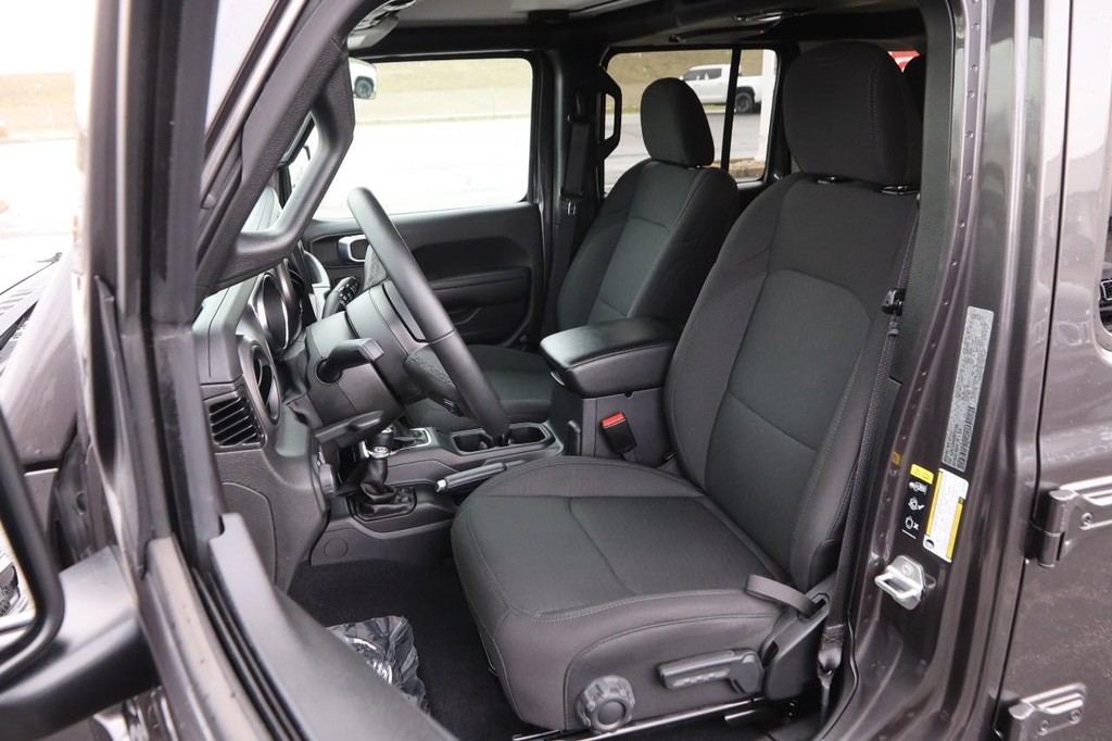 Jeep Wrangler Vehicle Image 08