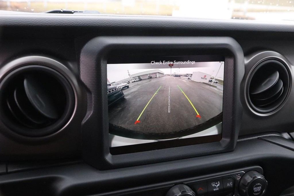 Jeep Wrangler Vehicle Image 17