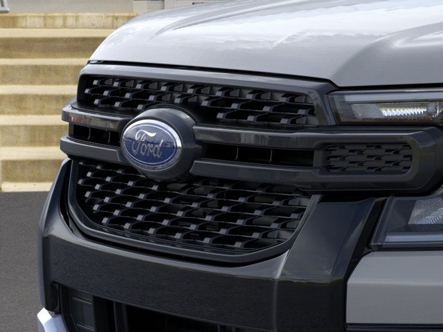 Ford Ranger Vehicle Full-screen Gallery Image 17