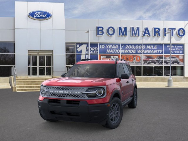 Ford Bronco Sport Vehicle Full-screen Gallery Image 2
