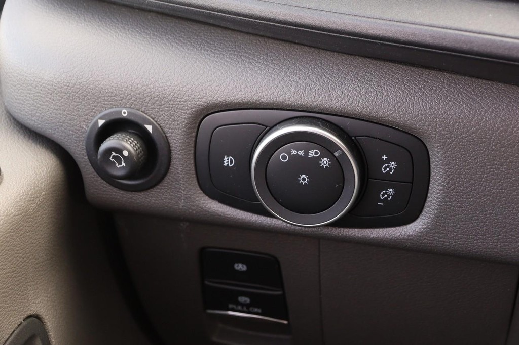 Ford Transit Cargo Van Vehicle Image 16