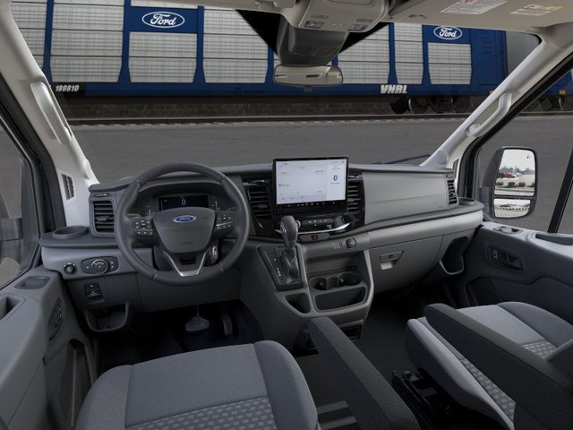 Ford Transit Passenger Wagon Vehicle Full-screen Gallery Image 9