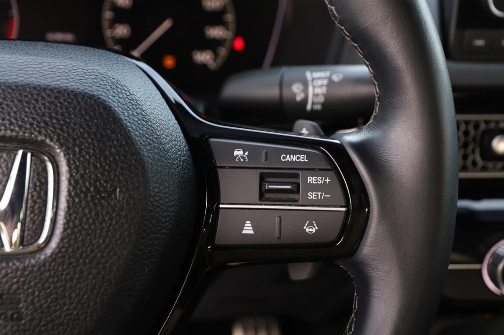 Honda Civic Sedan Vehicle Image 12