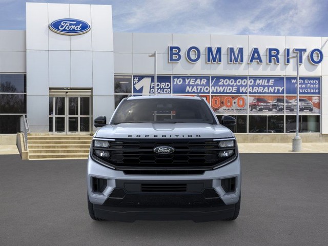 Ford Expedition Vehicle Full-screen Gallery Image 6